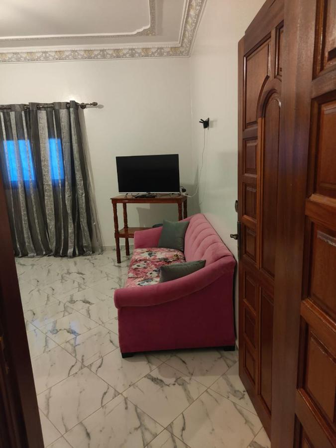 Neuf Proprete Et Hygiene Irreprochable Proche Des Bus Ctm - 4 Em Etage Face Terrasse * Tangier