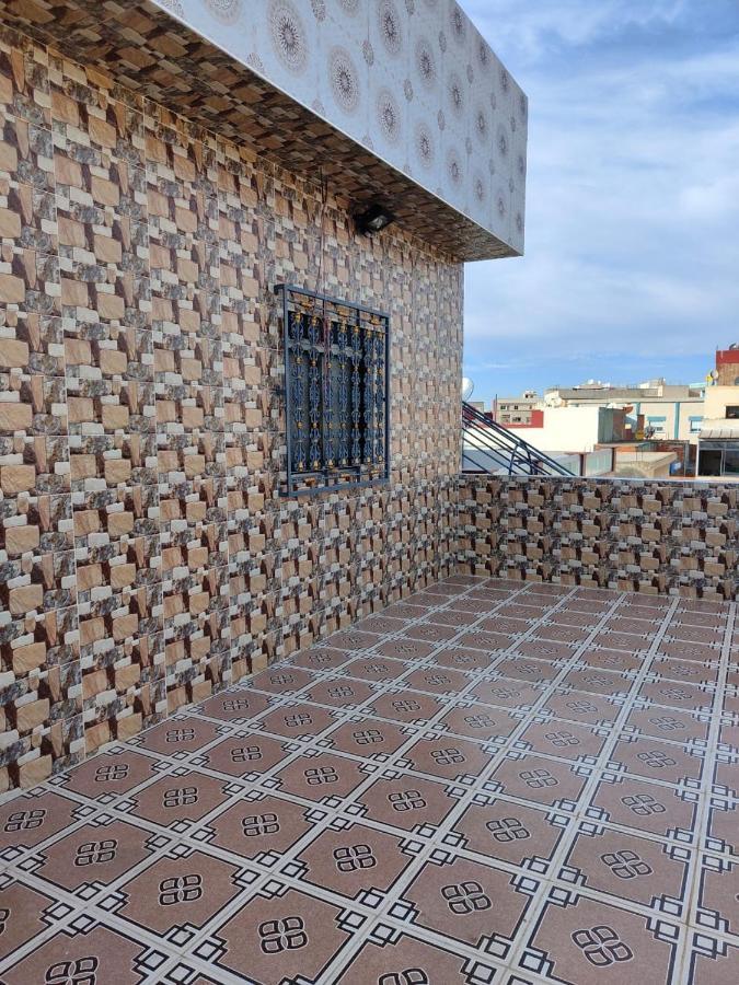 Neuf Proprete Et Hygiene Irreprochable Proche Des Bus Ctm - 4 Em Etage Face Terrasse Apartamento Tánger