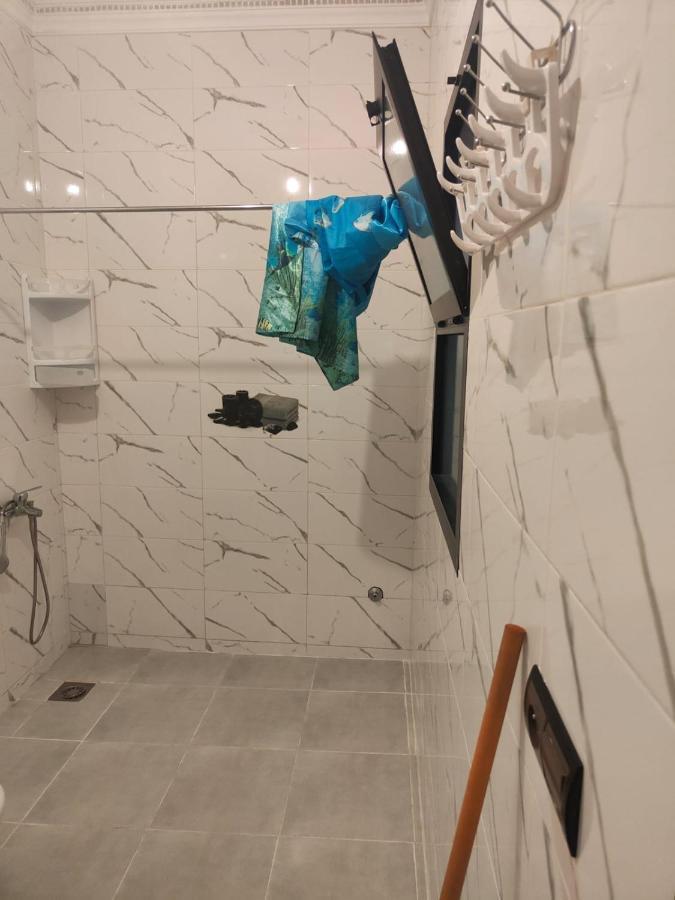 Neuf Proprete Et Hygiene Irreprochable Proche Des Bus Ctm - 4 Em Etage Face Terrasse Apartamento Tánger
